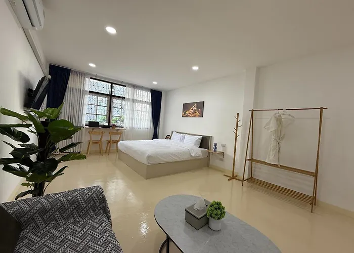 S 302 Sukhumvit48 Near Phrakanong Bts 3* 曼谷
